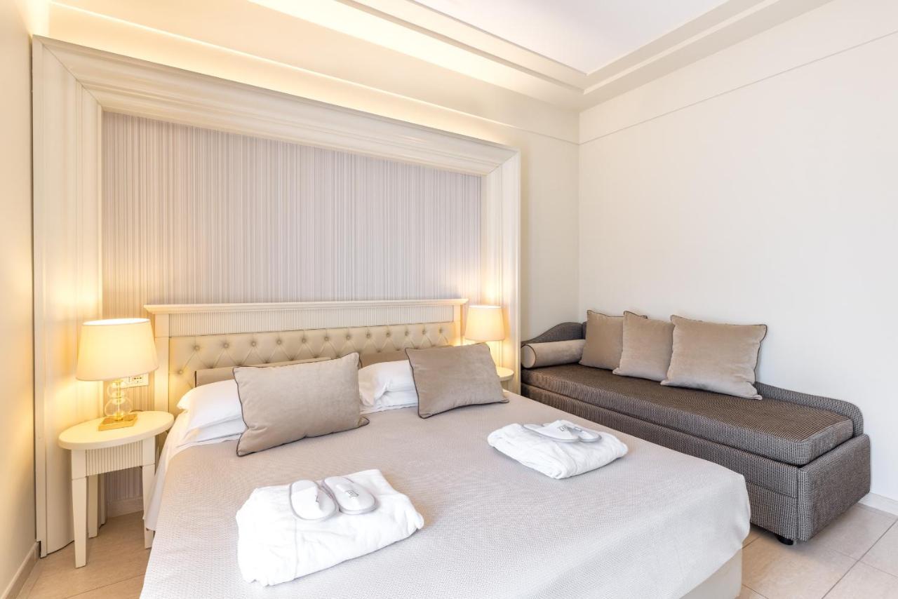 Hotel Feldberg Riccione Dış mekan fotoğraf