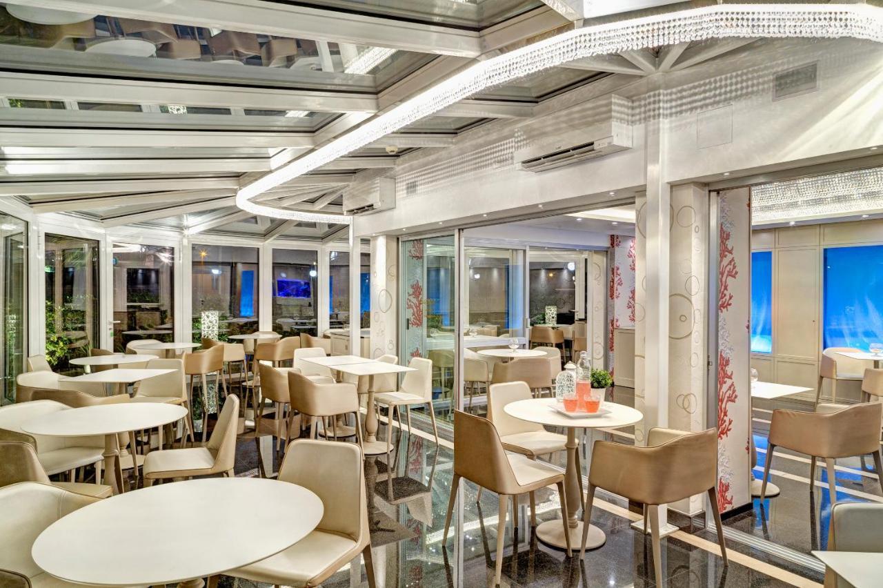 Hotel Feldberg Riccione Dış mekan fotoğraf