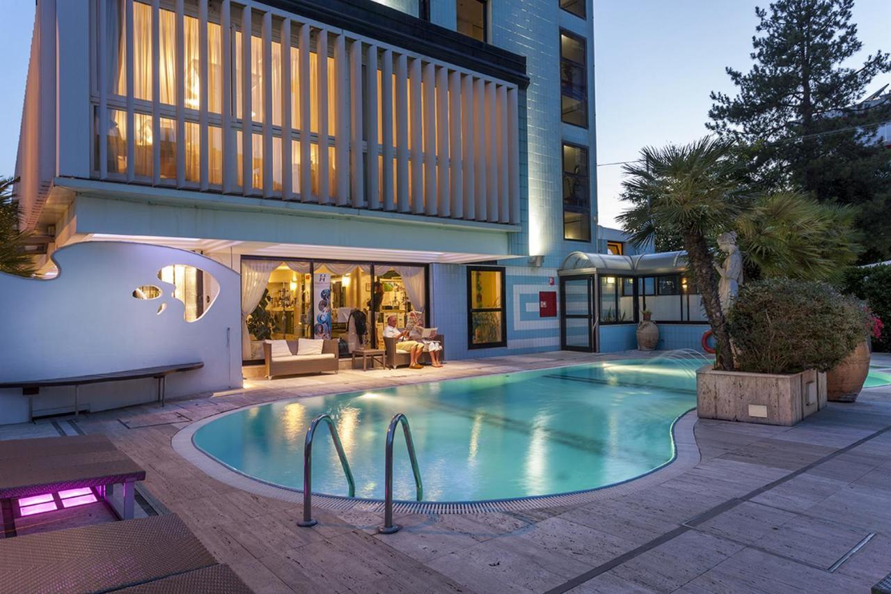 Hotel Feldberg Riccione Dış mekan fotoğraf